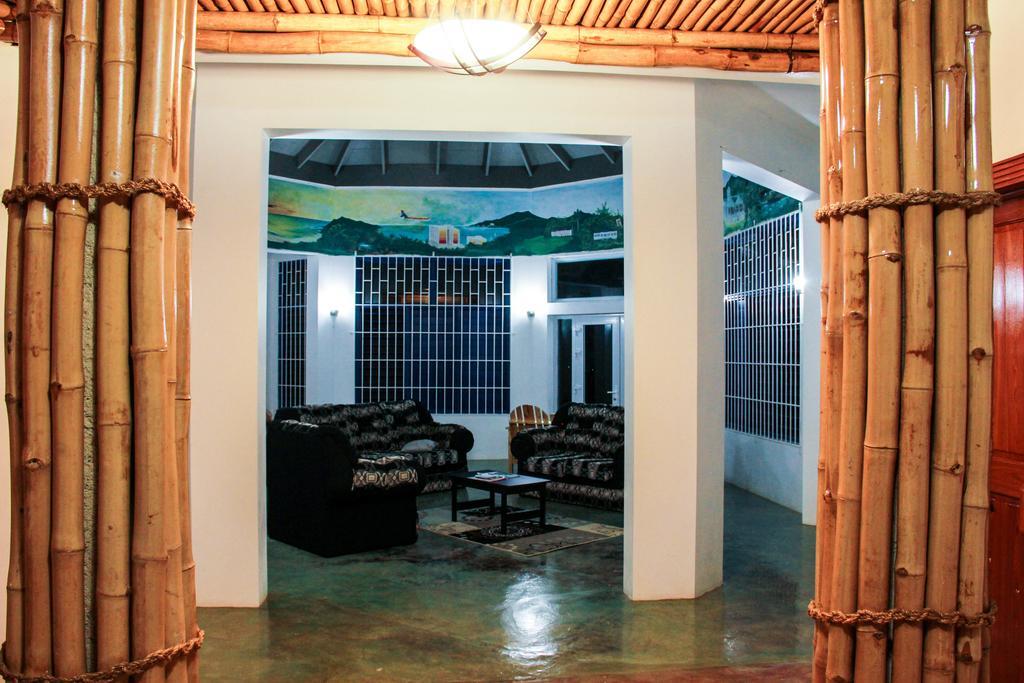 Sunshine Lodge: Your Home Away From Home Montego Bay Exterior foto